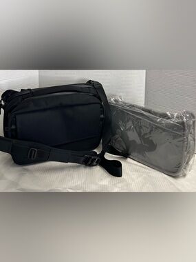 Black Ember Grip Sling 12L w/Insert